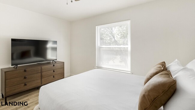Photo - 1225 E Pleasant Run Rd Unit 2108