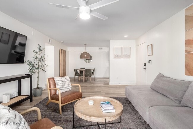 Photo - 6480 N 82nd St