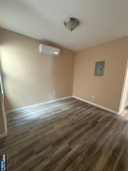 Photo - 172 N Main St Unit 3