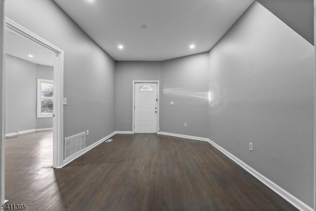 Photo - 467-469 Summer Avenue Unit 1 Unit 1