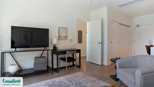 Photo - 20 S Stone Ave Unit 319.1406094