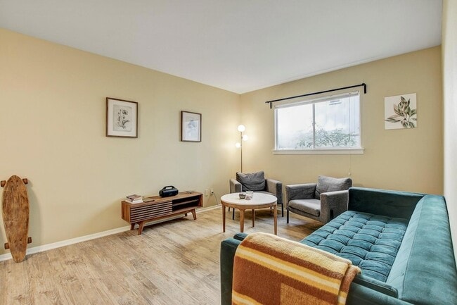 Photo - 803 W 28th St Unit 103