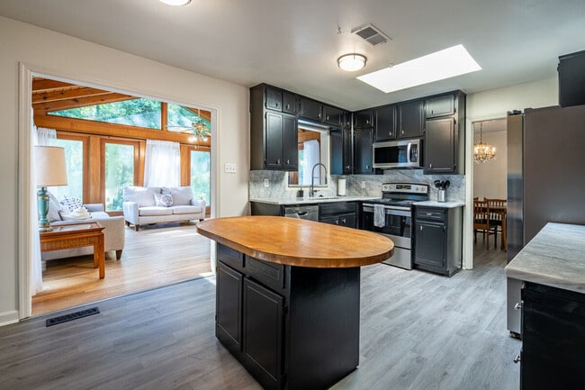 Photo - 2431 Weatherford Ct Unit ID1234814P