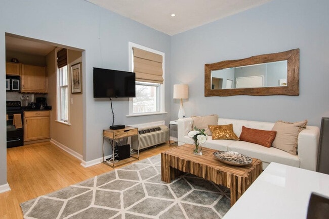 Building Photo - 1822 15th St NW Unit ID576P