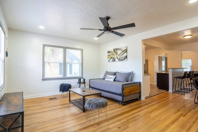 Photo - 2317 E Crystal Lake Ave Unit ID1094222P