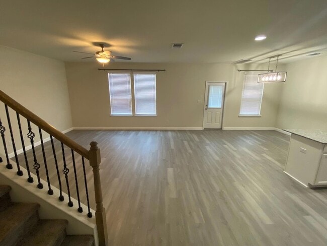 Photo - 97 Quarryman Dr