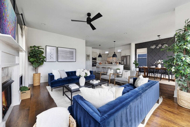 Building Photo - 925 11th Ave N Unit ID1043932P