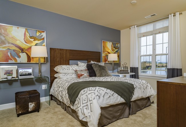 Master bedrooms designed for king size furniture - Abberly at Southpoint Apartment Homes