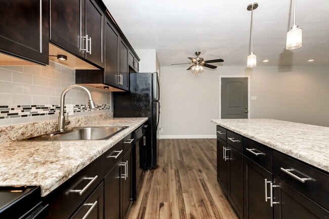 Woodland plus - Kitchen 2 - Whispering Hills Apartments