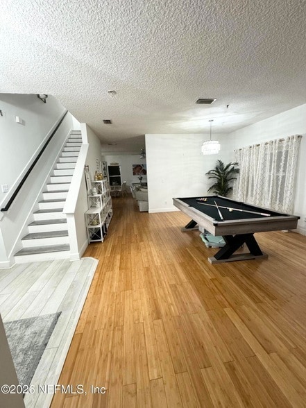 Photo - 955 Churchhill Ln