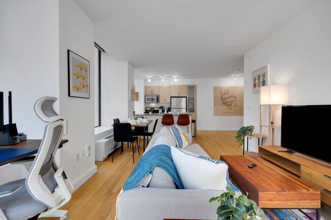 Photo - 10 Hanover Square Unit SI FL21-ID1076252P