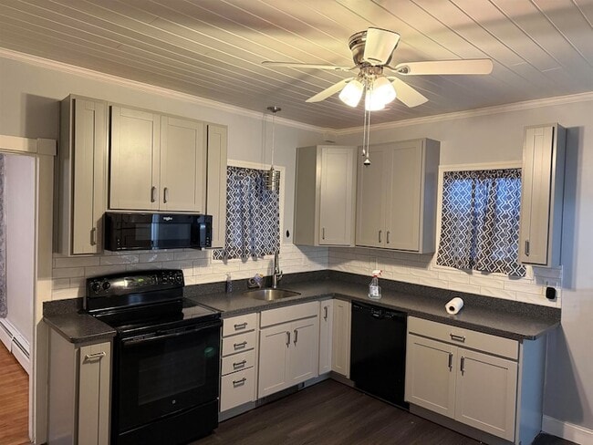 Photo - 96 E Broadway Unit A