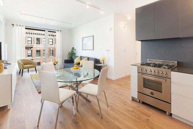 Photo - 55 Oak St Unit ID1026487P