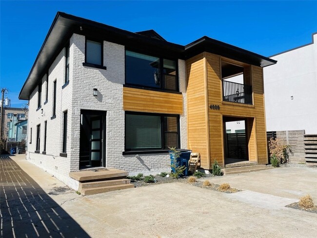 Building Photo - 4609 Virginia Ave Unit 202
