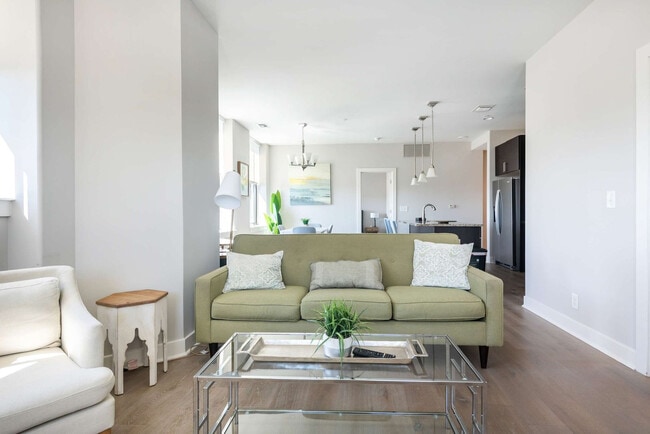 Building Photo - 10 Light St Unit ID1024639P