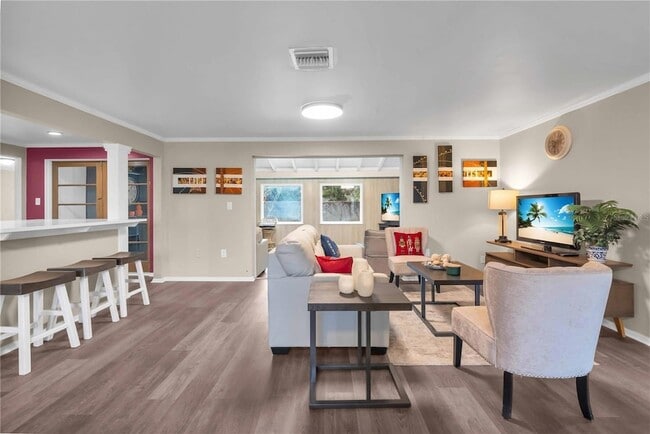Photo - 7420 Cass Cir