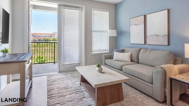 Building Photo - 5340 Periwinkle Hl Ave Unit 1406