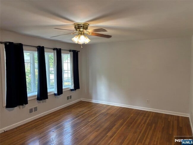 Photo - 31 Farview Terrace