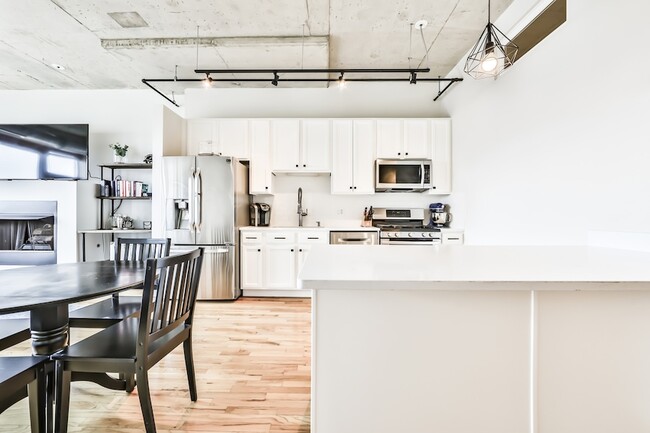 Photo - 6 S Laflin St Unit 709S