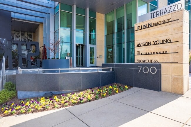 Photo - 700 12th Ave S Unit 905