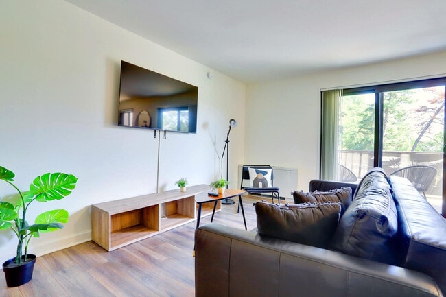 Building Photo - 2525 10th St N Unit FL2-ID1230853P