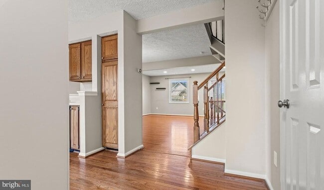 Photo - 6359 New Haven Ct