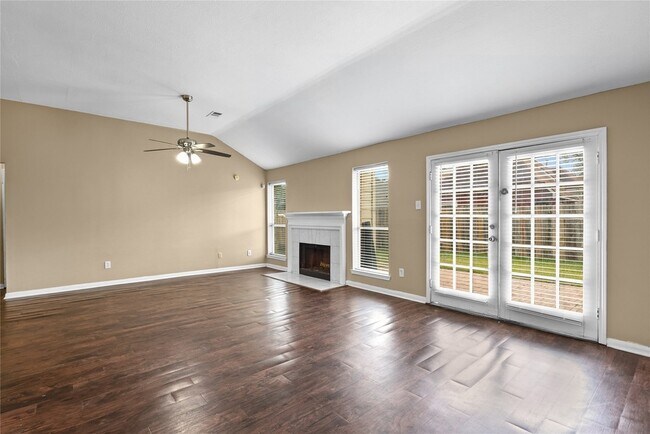 Photo - 17819 Scenic Oaks Dr