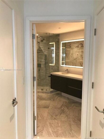 Photo - 851 NE 1st Ave Unit 903