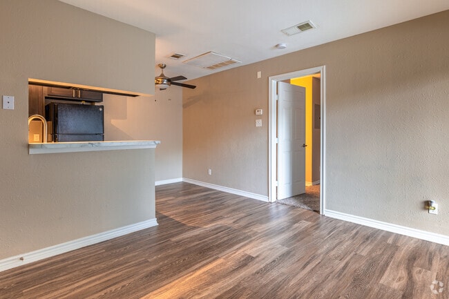 Living Room - Summer Green Apartments