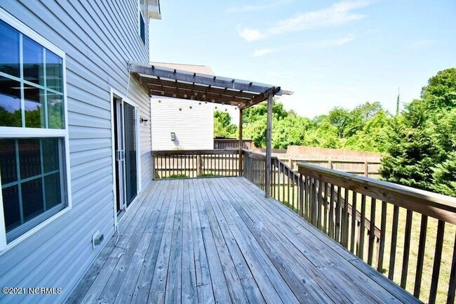 Photo - 274 N Saylor St