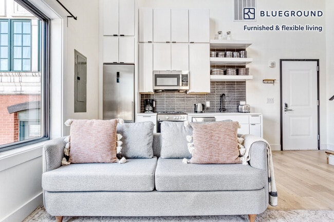 Photo - 1012 Pennsylvania Ave. SE Unit FL3-ID407