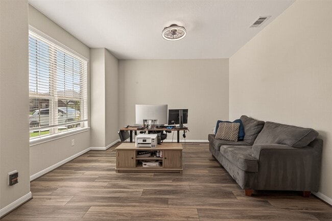 Photo - 15707 Braemar Cove Dr