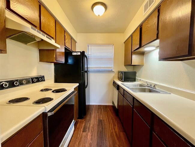 Photo - 2526 W Prairie St Unit 203