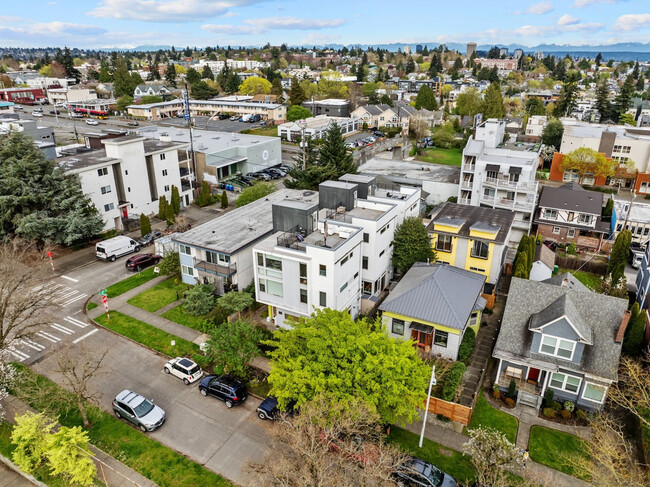 Photo - 4036 Linden Ave N Unit SI ID1036060P