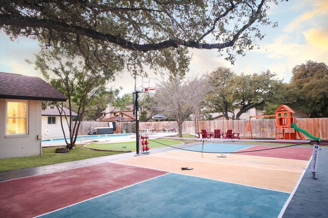 Photo - 107 Wickford Way Unit ID1057037P