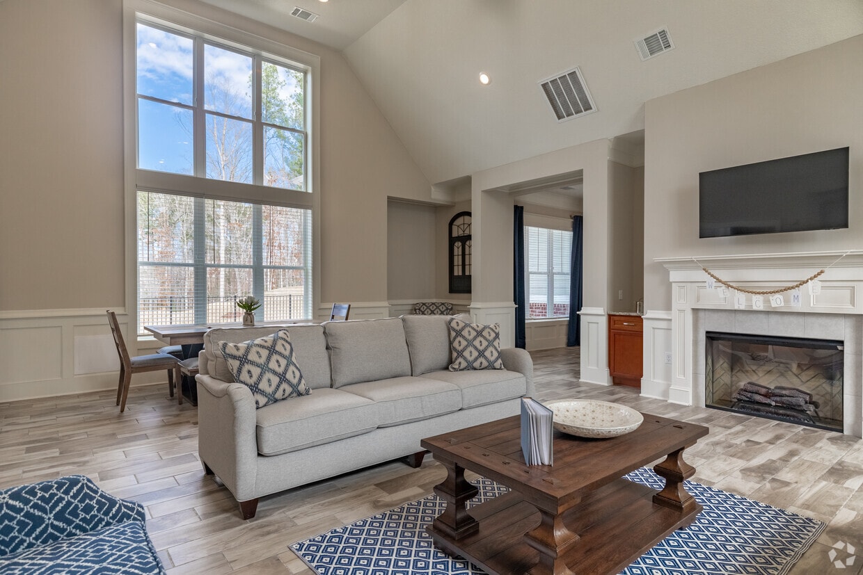 Floor Plan - The York w/Balcony