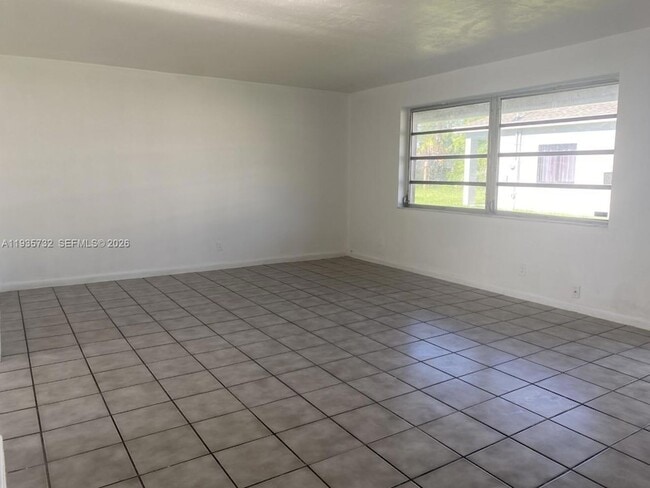 Photo - 5904 SW 27th St Unit S