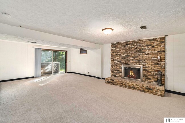 Photo - 7208 Pine Dr