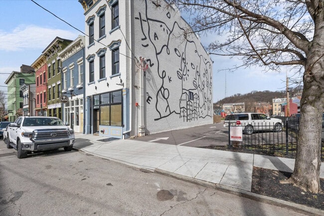 Photo - 18 W Elder St Unit SI ID1540377P