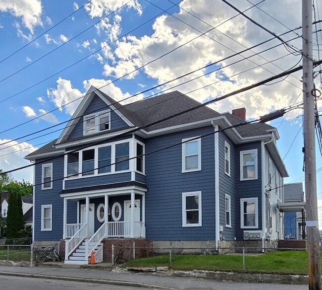 Building Photo - 199 Wilder St Unit 1