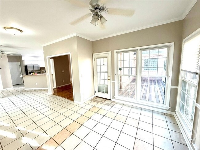 Photo - 6 Oak Park Pl