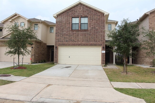 Building Photo - 6643 Sharpstone Creek Ln