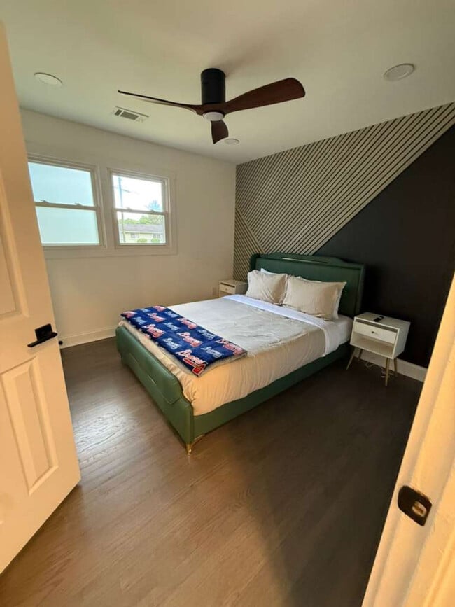 Photo - 145 Melinda Way SE Unit SI ID1536680P