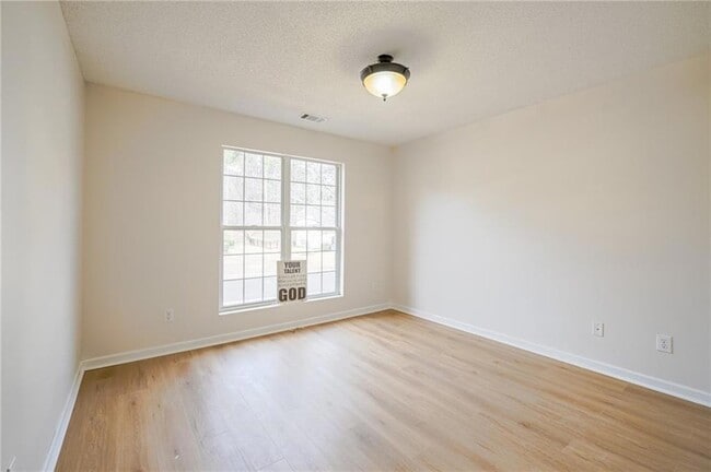 Photo - 1570 Swan Valley Ct