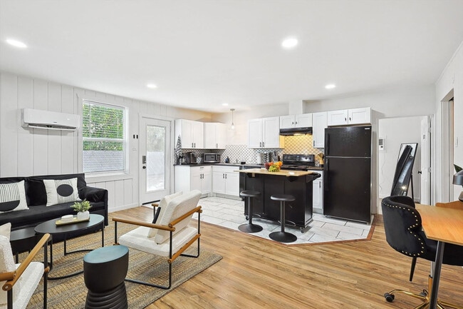 Photo - 329 Blandin St Unit SI ID1514792P