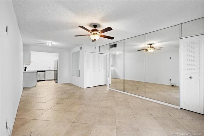 Photo - 2118 SE Edler Dr Unit B