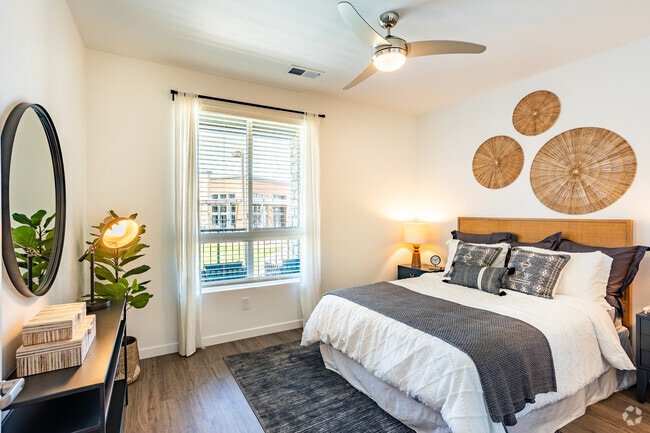 1BR, 1BA - 778SF - Bedroom - Fieldhouse