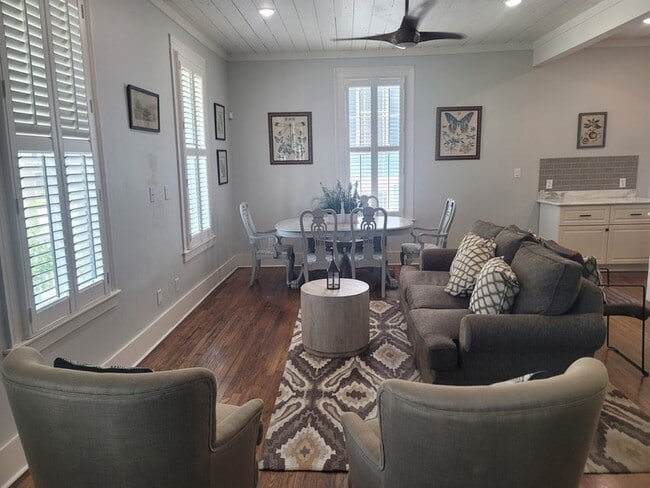 Photo - 1409 Moody Ave