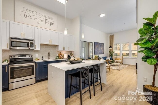 Photo - 205 S Kings Dr Unit B11