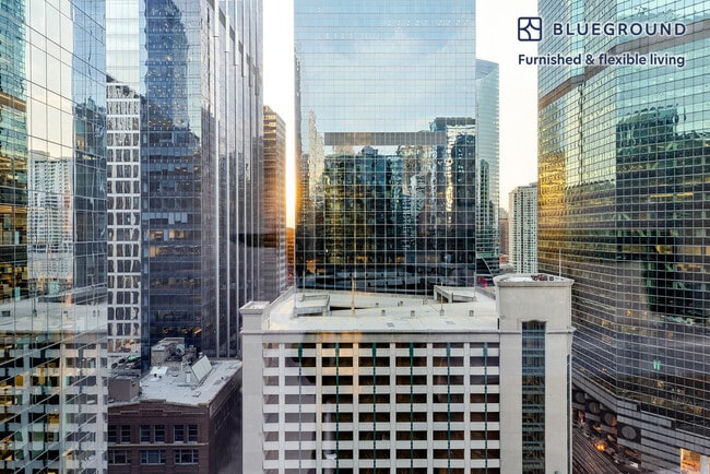 Photo - 215 W Lake St Unit SI FL19-ID1203